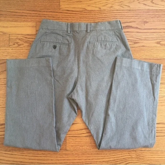 Express Producer Straight Leg Flat Front Gray Striped Pants - Picture 13 of 15